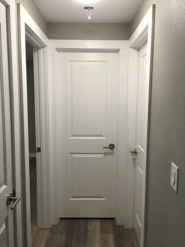 Building Photo - 3902 S Tyler St