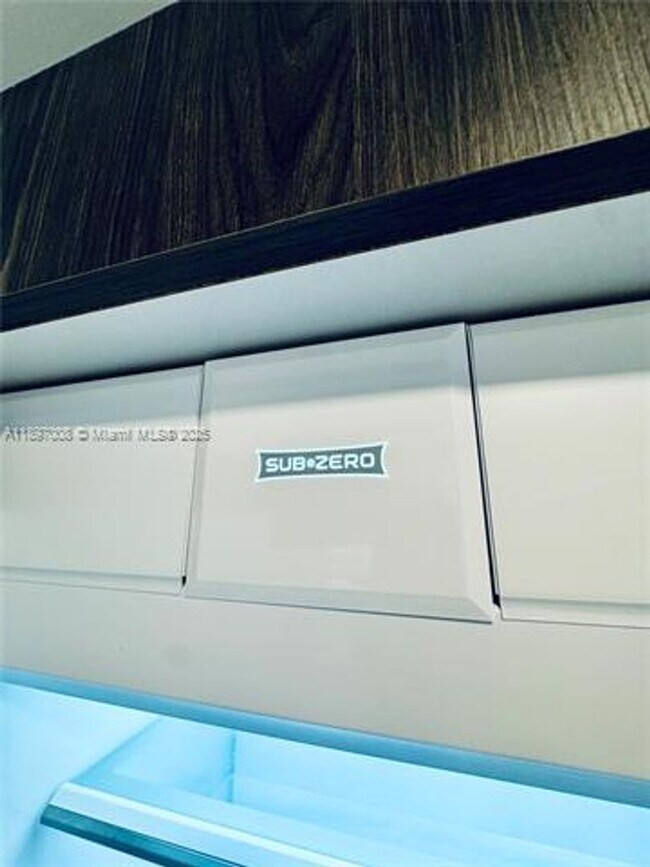 Building Photo - 159 NE 6th St