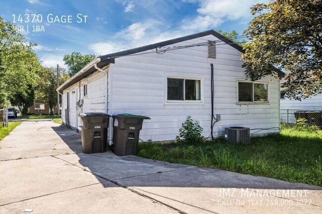 Building Photo - Introducing a beautiful 3 bedroom, 1 bathr...