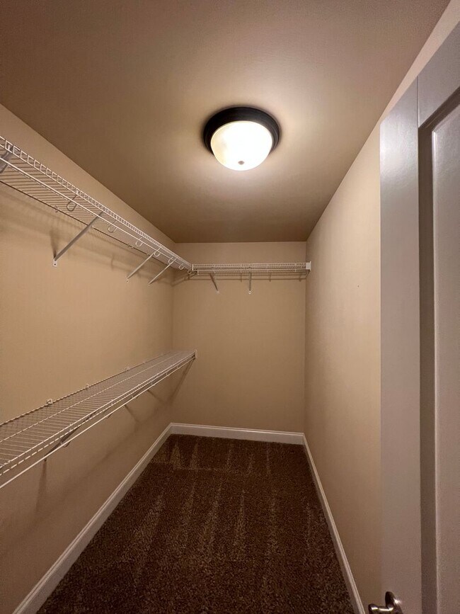 Building Photo - Beautiful Prattville Home