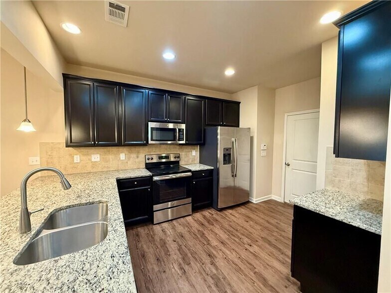 Building Photo - 1518 Brookmere Way