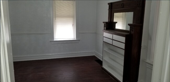 Building Photo - 3146 Keokuk St