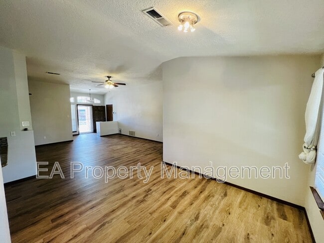 Building Photo - 8016 Lynnhaven Pl NW