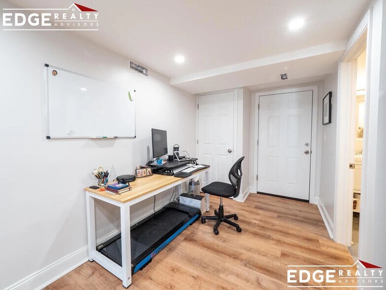 Building Photo - 171B Lexington St