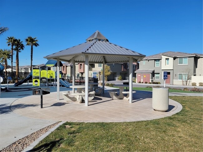 Building Photo - 2755 Atomic Tangerine Wy