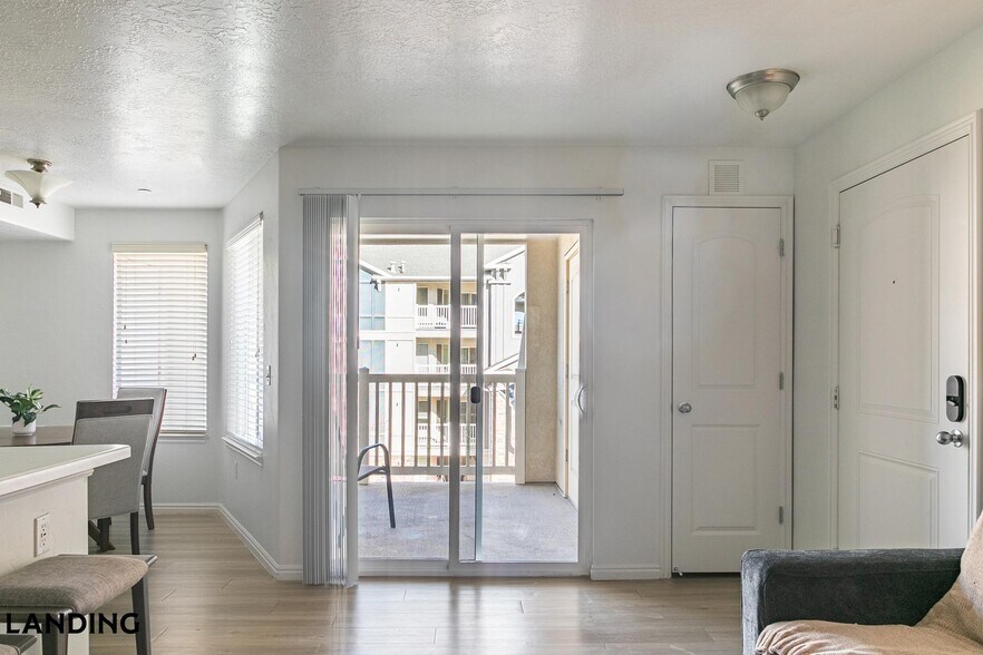 Building Photo - 5657 W Barn Rd