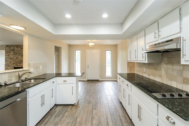 Building Photo - 2133 Running Branch Rd