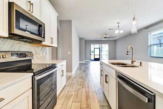 Building Photo - 1856 Napoli Dr