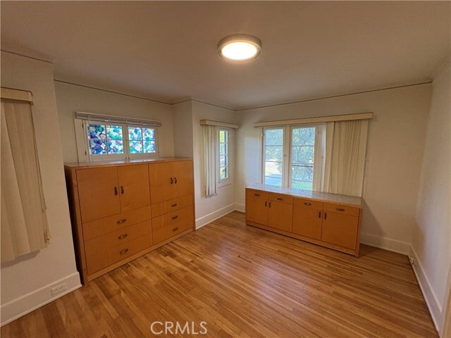 Building Photo - 894 S Los Robles Ave