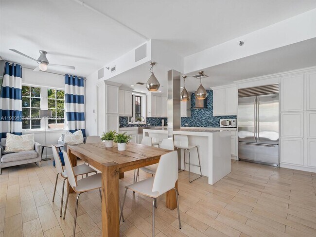 Building Photo - 19116 Fisher Island Dr