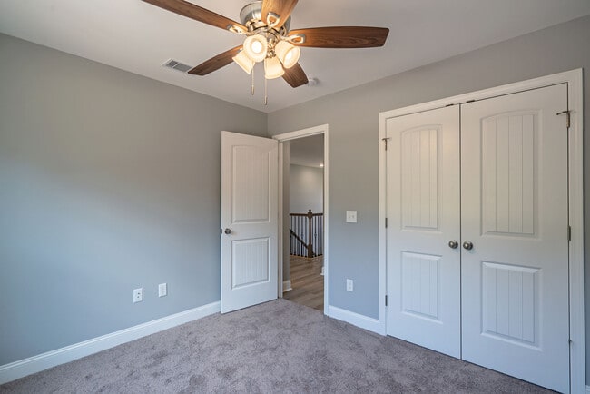 Building Photo - 281 Cypress Creek Dr NE