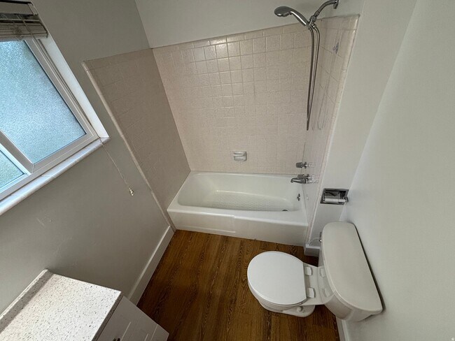 Building Photo - 1461 W 400 S