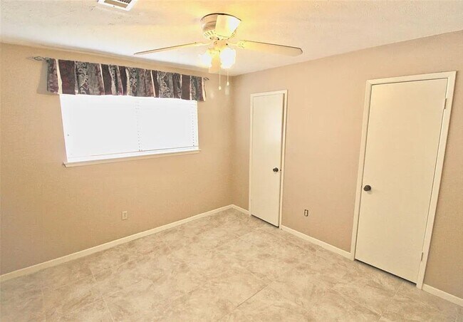 Building Photo - 2835 Cotton Stock Dr