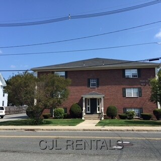 Primary Photo - 50 Franklin St