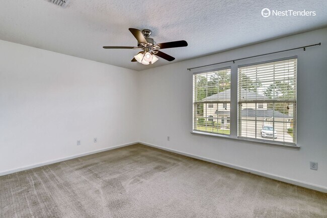 Building Photo - Five Bedrooms in Yulee's TCP!