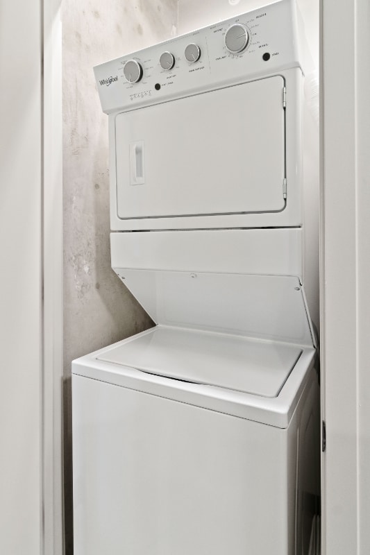 Building Photo - 139 N Ada St