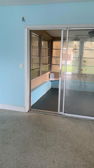 Building Photo - 1765 Elinor Pl