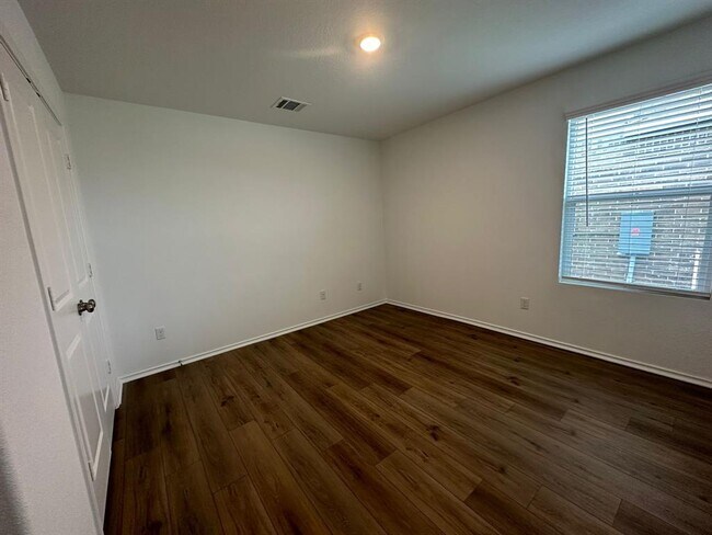 Building Photo - 328 Golden Grove Pkwy