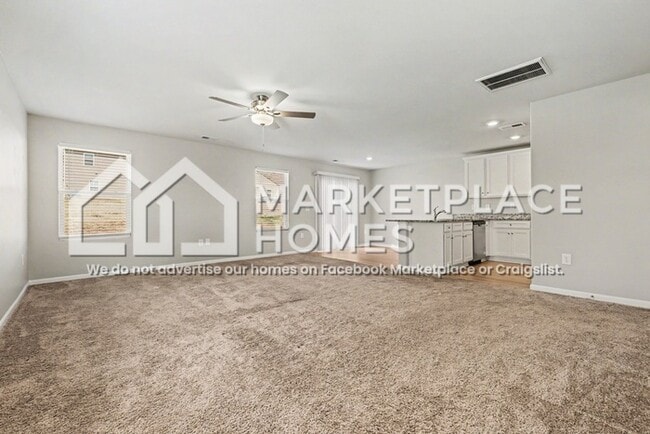 Building Photo - 3354 Brighton Dr