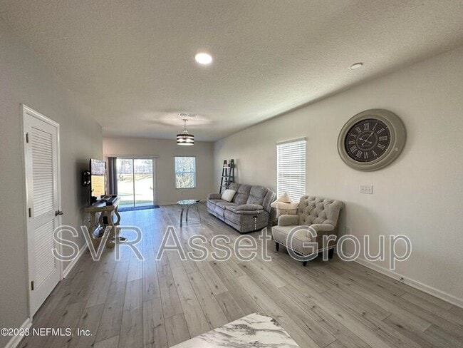 Building Photo - 257 Aralia Ln