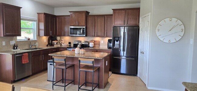 Building Photo - 1112 Sugar Brook Dr