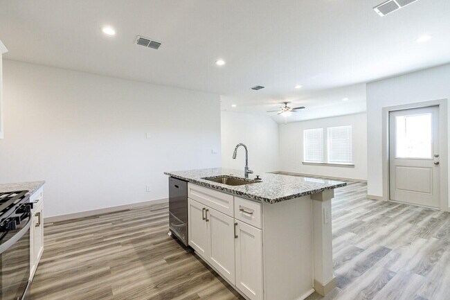 Building Photo - 7729 92nd St