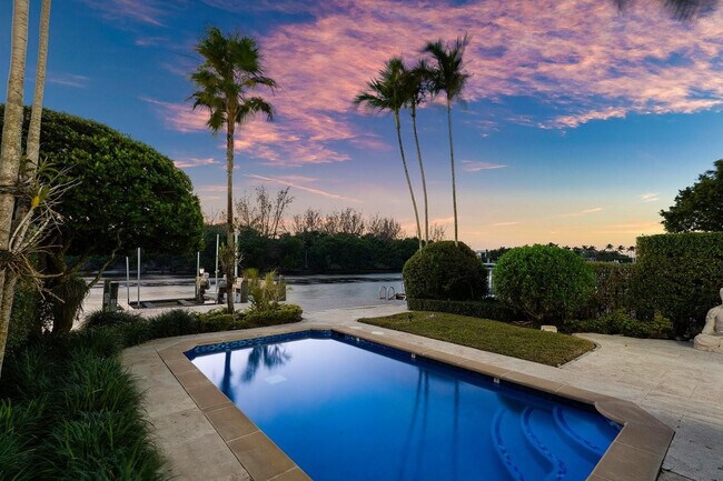 Building Photo - 549 NE 19th Ave