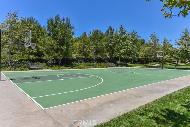 Building Photo - 83 Bianco