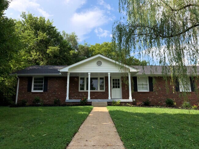 Building Photo - 326 Rosebank Ave