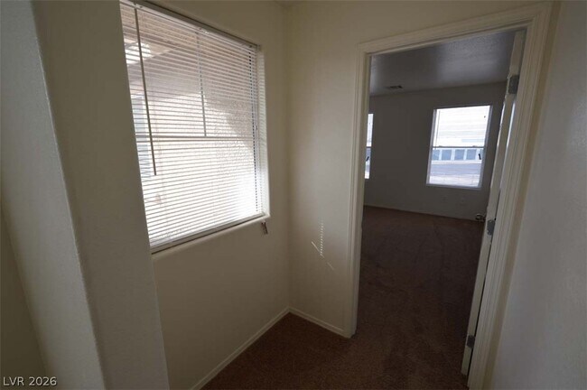 Building Photo - 6670 Tulip Falls Dr