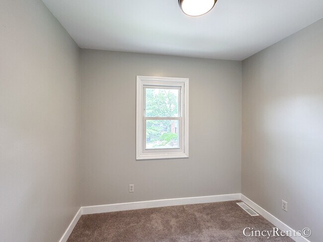 Building Photo - 416 High St