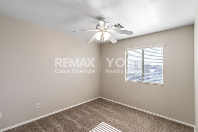 Building Photo - Room to relax and space to entertain with $500 off the first months rent