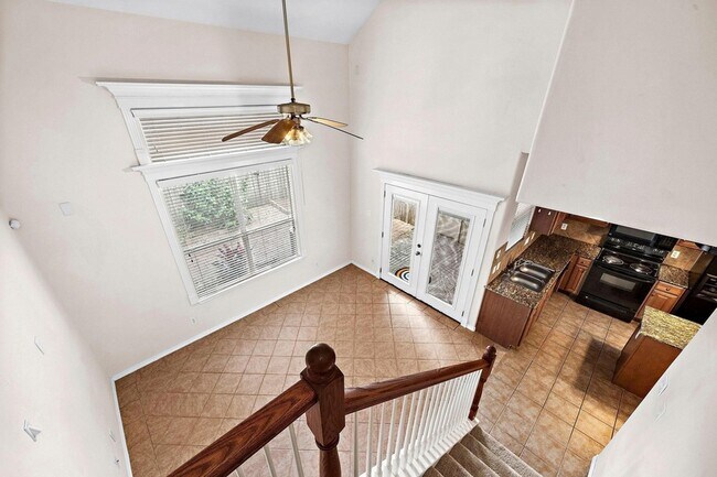 Building Photo - 816 Sterling Creek Cir