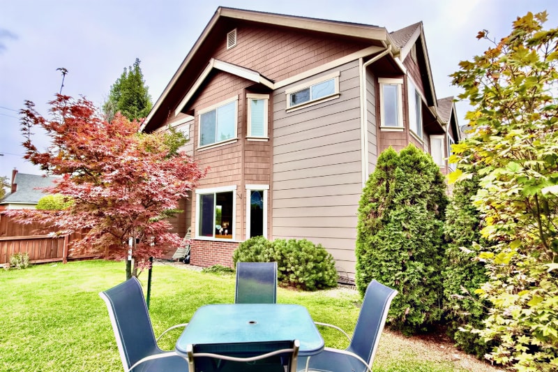 Building Photo - 315 N Wright Ave