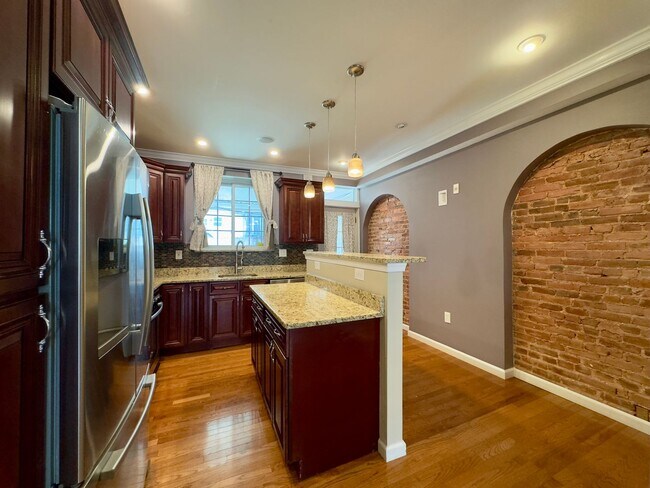 Building Photo - Charming 2BD/3BA Townhome in Highlandtown, Baltimore, MD!
