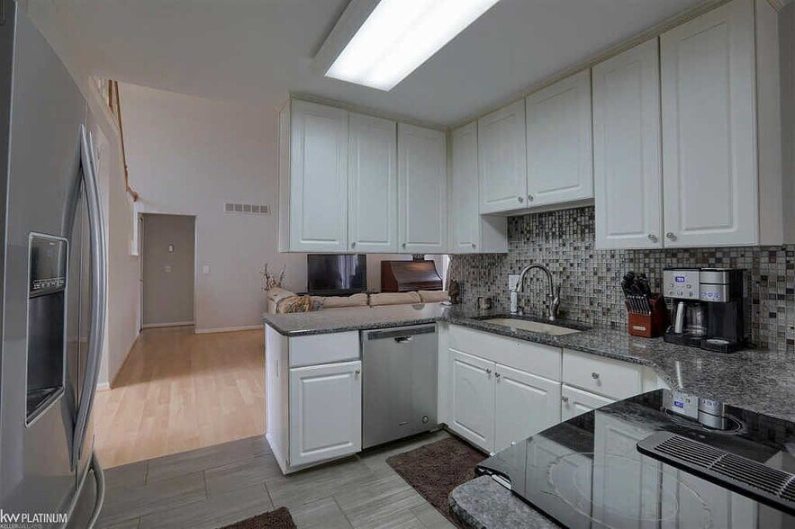 Building Photo - 53099 Pimpernil Ln