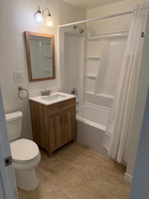 Building Photo - 176 Bethune Way