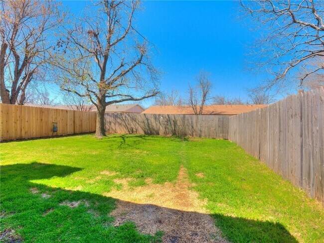 Building Photo - 9907 Mashburn Blvd