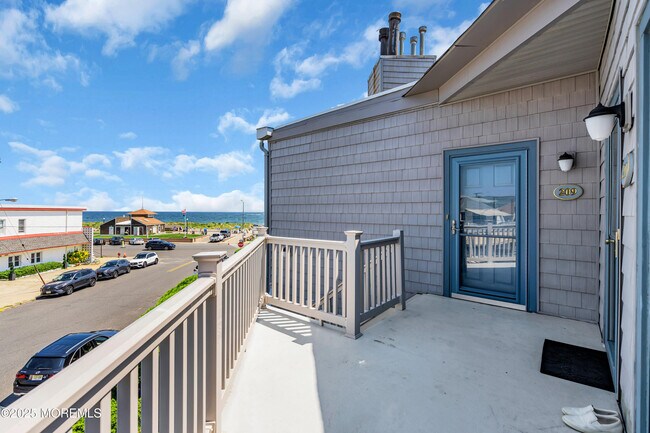 Building Photo - 621 Ocean Ave N