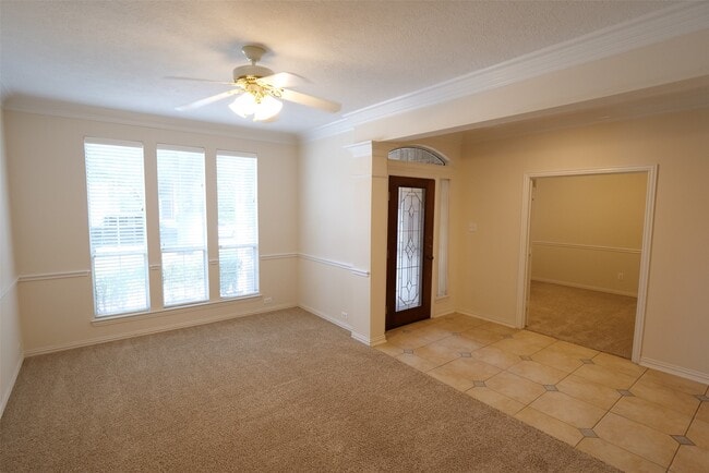 Building Photo - 22719 Sierra Lake Ct