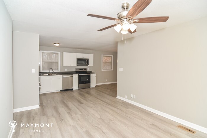 Building Photo - 2829 Thrush Dr