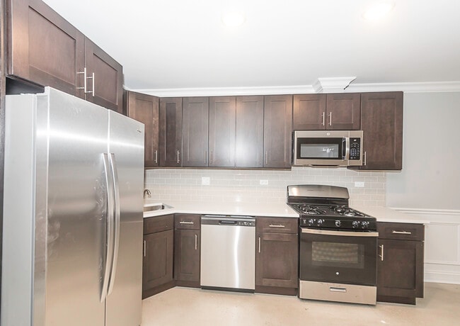 Building Photo - 4117 S Michigan Ave