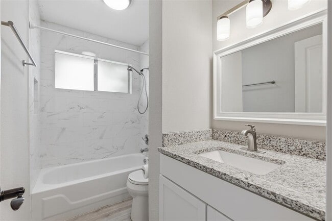 Building Photo - 508 Battlecreek Ln