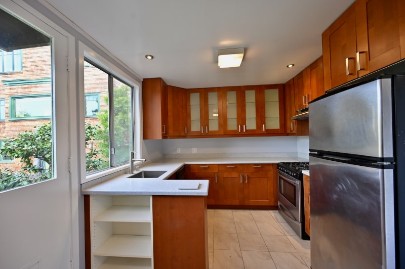 Building Photo - 966 Keeler Ave