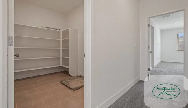 Building Photo - CORNER LOT - Beautiful 5-Bedroom Home for Rent in North Merced!