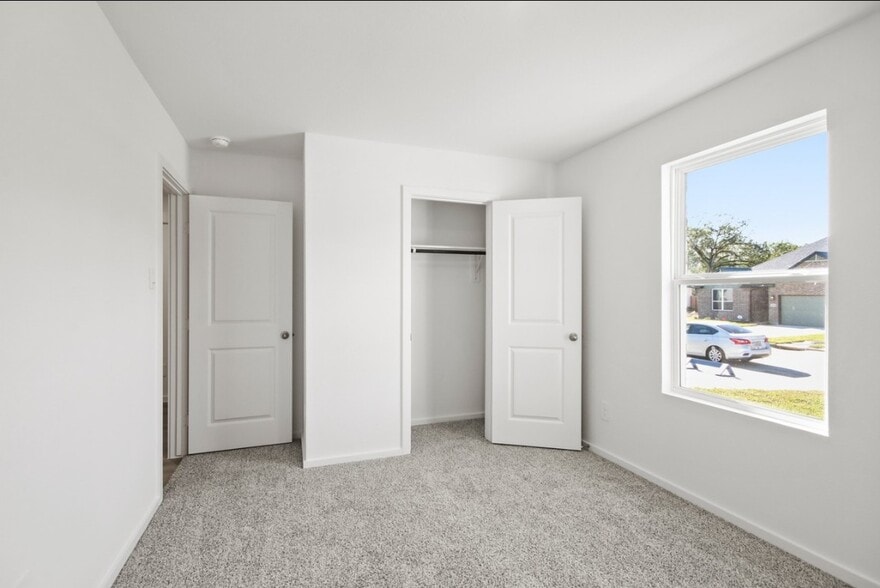 Building Photo - 233 Cal Ford Dr