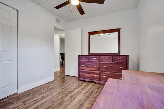 Building Photo - 1403 Congressional Way