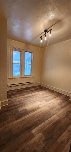 Building Photo - 26 N St Bernard St