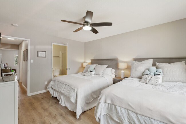 Building Photo - Lovely 2 bed / 2 bath Home in Stonegate
