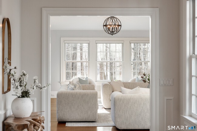 Building Photo - 1421 Oenoke Ridge